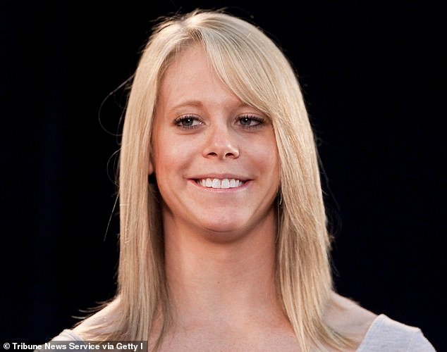 El exjugador de baloncesto de Baylor muere a los 36 años mientras el legendario entrenador recuerda al “gran líder”