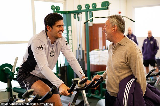 Harry Maguire envía un mensaje de transferencia a los jefes del Man United después de quedarse atrás en la lucha por los mayores honores esta temporada