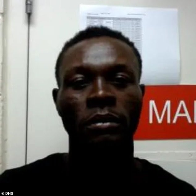 Trump publica horroroso vídeo de un “inmigrante ilegal” golpeando a una mujer con un martillo afuera de una gasolinera en Florida