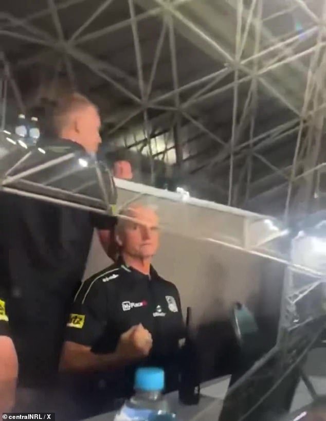 Ivan Cleary está alborotado por el gesto lascivo hacia un fanático de los Bulldogs