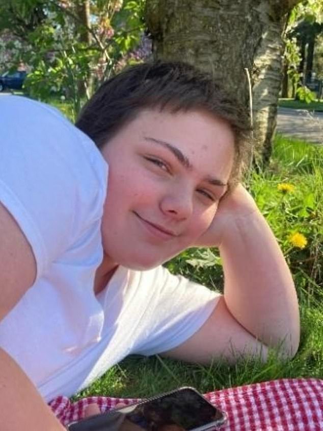 La madre de un niño de 14 años que demandó por 29 MILLONES de dólares después de que lo matara la caída de una rama de árbol ‘obtiene una gran victoria’