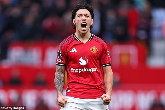 El entrenador del Man United, Michael Carrick, ofrece una actualización sobre Lisandro Martínez después de que el defensor estuvo dos meses de baja debido a una lesión.