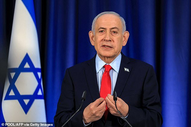 “El alto el fuego puede lanzarse como una moneda”: Netanyahu advierte sobre un regreso inmediato a la guerra tras la llamada secreta de Vance, mientras el bloqueo de Trump entra en vigor
