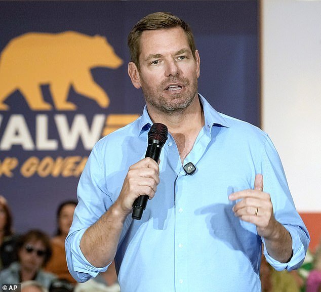 Eric Swalwell “violó la ley de inmigración al pagar a niñeras inmigrantes brasileñas con fondos de campaña”, dicen las denuncias.