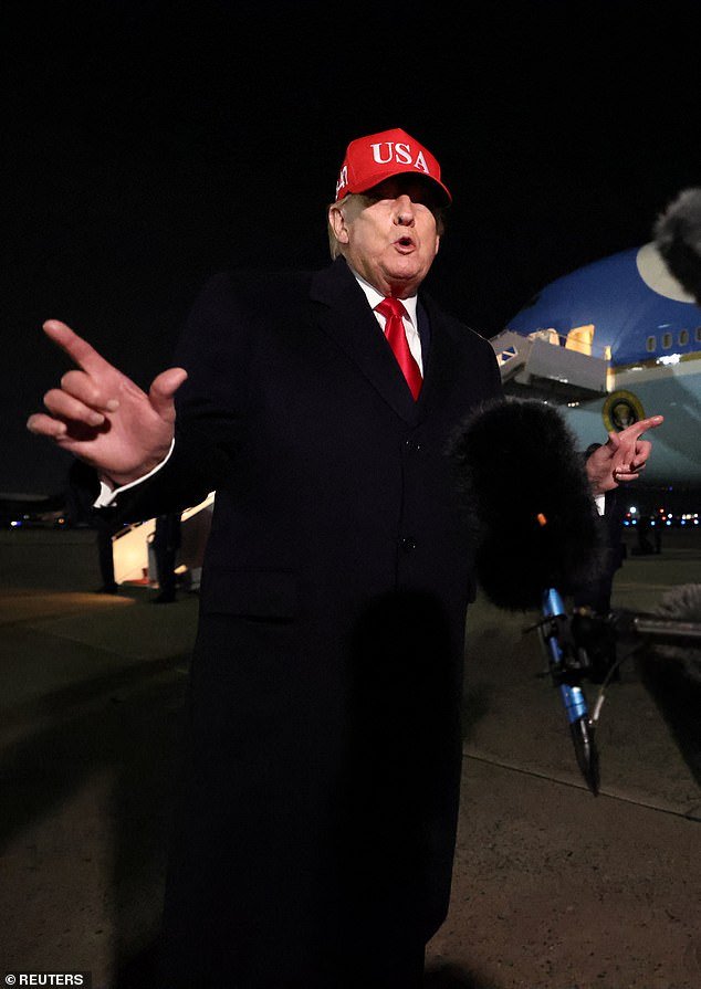 Trump revela que Irán quiere “desesperadamente” un arma nuclear después de las fallidas conversaciones de paz y afirma que “no le importa” si Teherán regresa a la mesa de negociaciones.