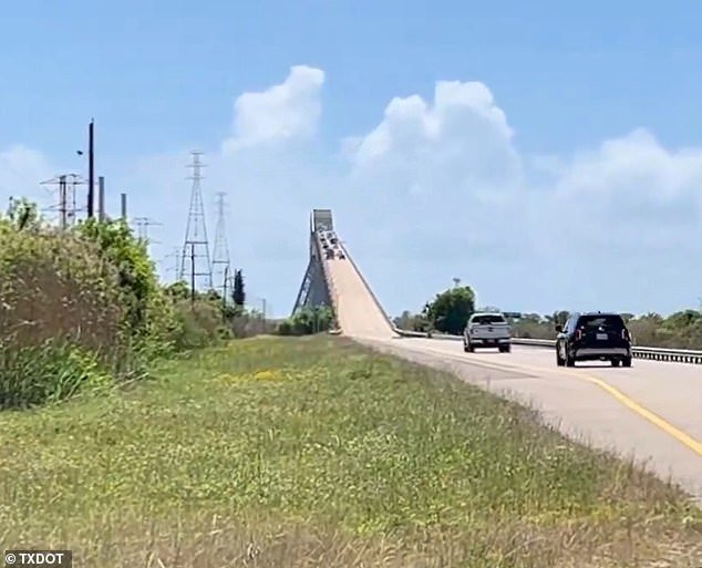 El temible puente de Texas, conocido como uno de los puentes más aterradores de Estados Unidos, reabrirá sus puertas después de renovaciones, pero su envergadura es tan aterradora como siempre.