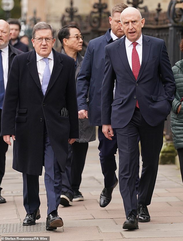 El exjefe laborista de la OTAN acusa al ‘presumido’ Starmer de desperdiciar beneficios sociales en lugar de garantizar la ‘seguridad’ del país… y Estados Unidos ‘ya no nos salvará’.