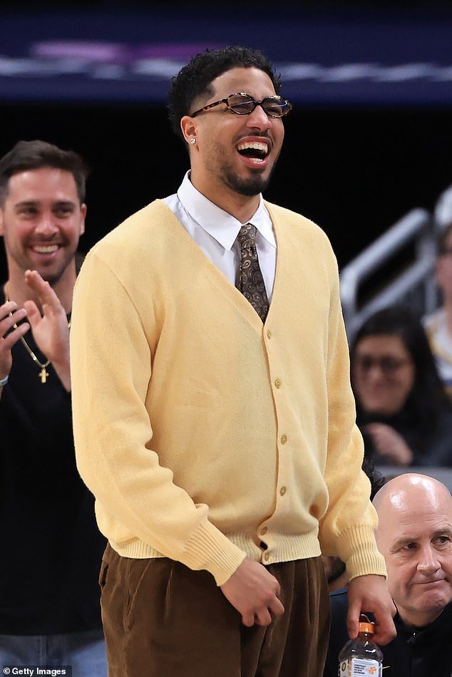 La estrella de la NBA revela la causa de su dramático aumento de peso después de que los fanáticos quedaran atónitos con imágenes recientes