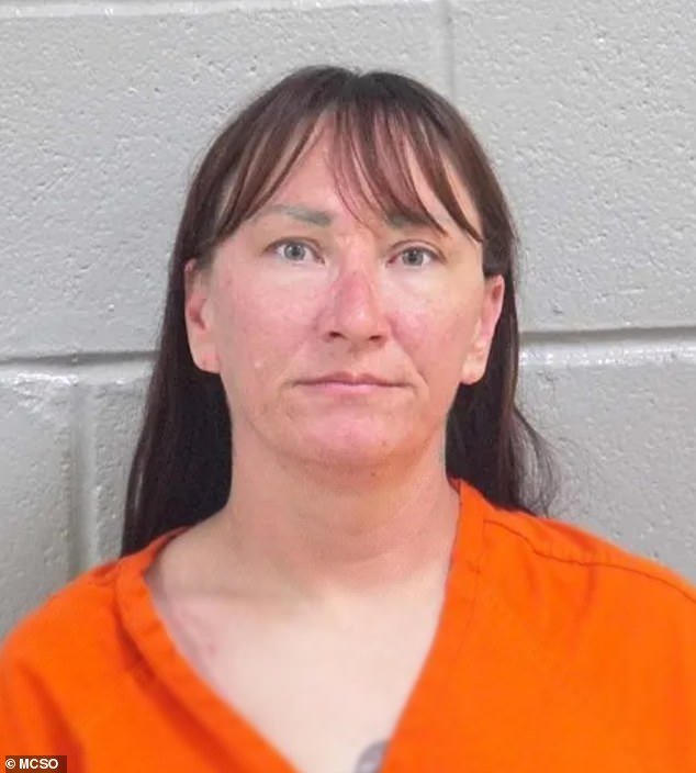 “Baby Jessica” McClure es arrestada por cargos de violencia doméstica, 39 años después de que su rescate en Texas cautivó al mundo