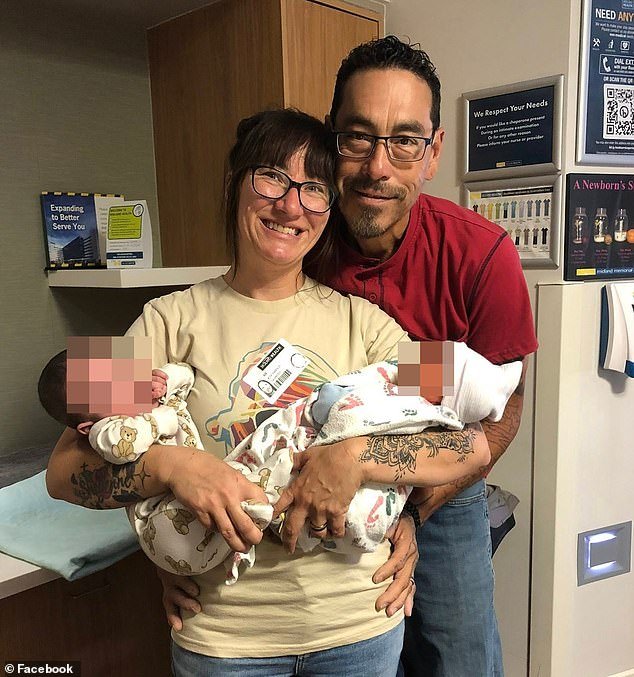 Los oscuros secretos familiares de ‘Baby Jessica’ McClure revelados después del arresto por shock: un presunto asesinato de una lesbiana, el millón de dólares ‘perdido’… y su nota MUY reveladora, 39 años después del famoso rescate del pozo