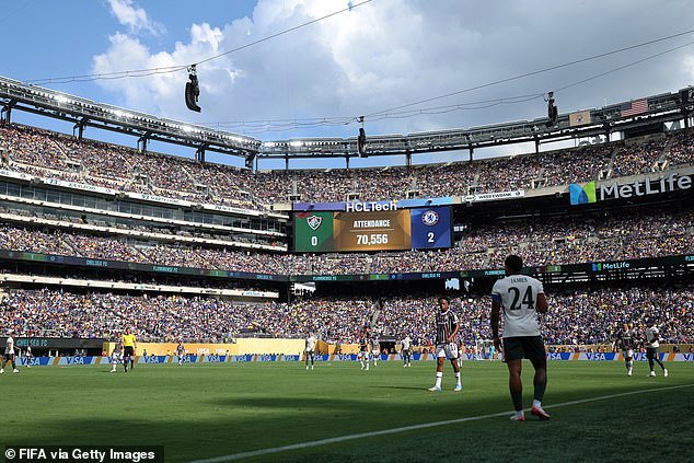 Nueva ira en la Copa Mundial cuando los fanáticos enfrentan un aumento de precios del 775 POR CIENTO después del escándalo de las entradas: “Esto es una prueba”