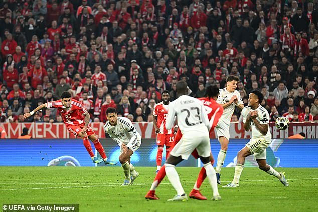 Bayern Munich 4-3 Real Madrid (6-4 global): Los formidables gigantes alemanes subrayan por qué son el mejor equipo de Europa en un partido fascinante: Harry Kane anota su gol número 50 de la temporada, escribe CHRIS WHEELER
