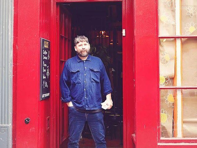 La hamburguesería es criticada por rechazar a los alérgicos