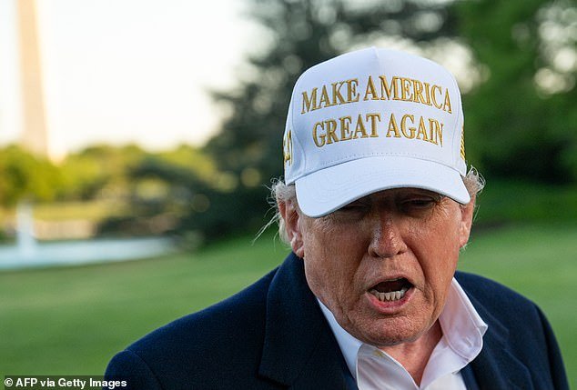 Los votantes del MAGA emiten un veredicto condenatorio sobre el Papa después del meme de Jesús de Trump