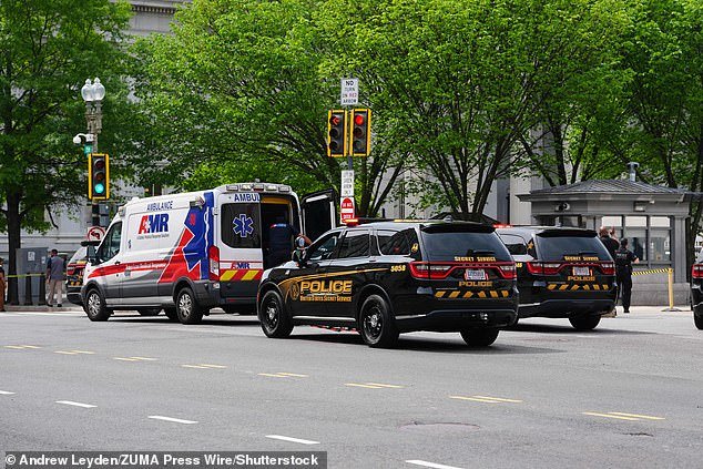 Hombre fue atacado por el Servicio Secreto tras intentar saltar la valla de la Casa Blanca con Trump dentro