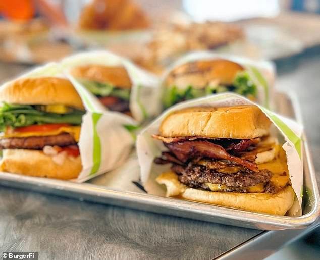 La cadena de hamburguesas MEATliquor se hunde en la quiebra después de verse obligada a cerrar todas las tiendas menos tres.