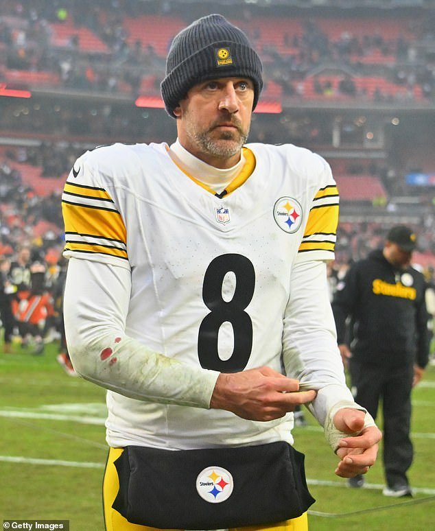 El compañero de equipo de Aaron Rodgers en los Steelers está dando la señal más clara hasta el momento sobre las intenciones del ícono de la NFL durante las conversaciones sobre su retiro.
