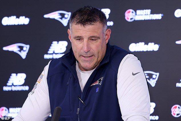 Los Patriots están siendo acusados de un “ataque furtivo” a los medios después de que enviaron silenciosamente al entrenador Mike Vrabel, que estaba bajo fuego de fuego, para hablar sobre el escándalo fotográfico de Dianna Russini.