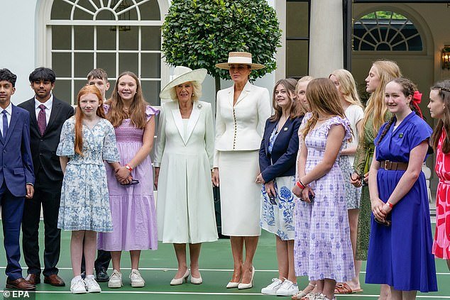 Melania rompe su silencio sobre cómo le va tras el terror en la Cena de Corresponsales de la Casa Blanca con una respuesta de dos palabras