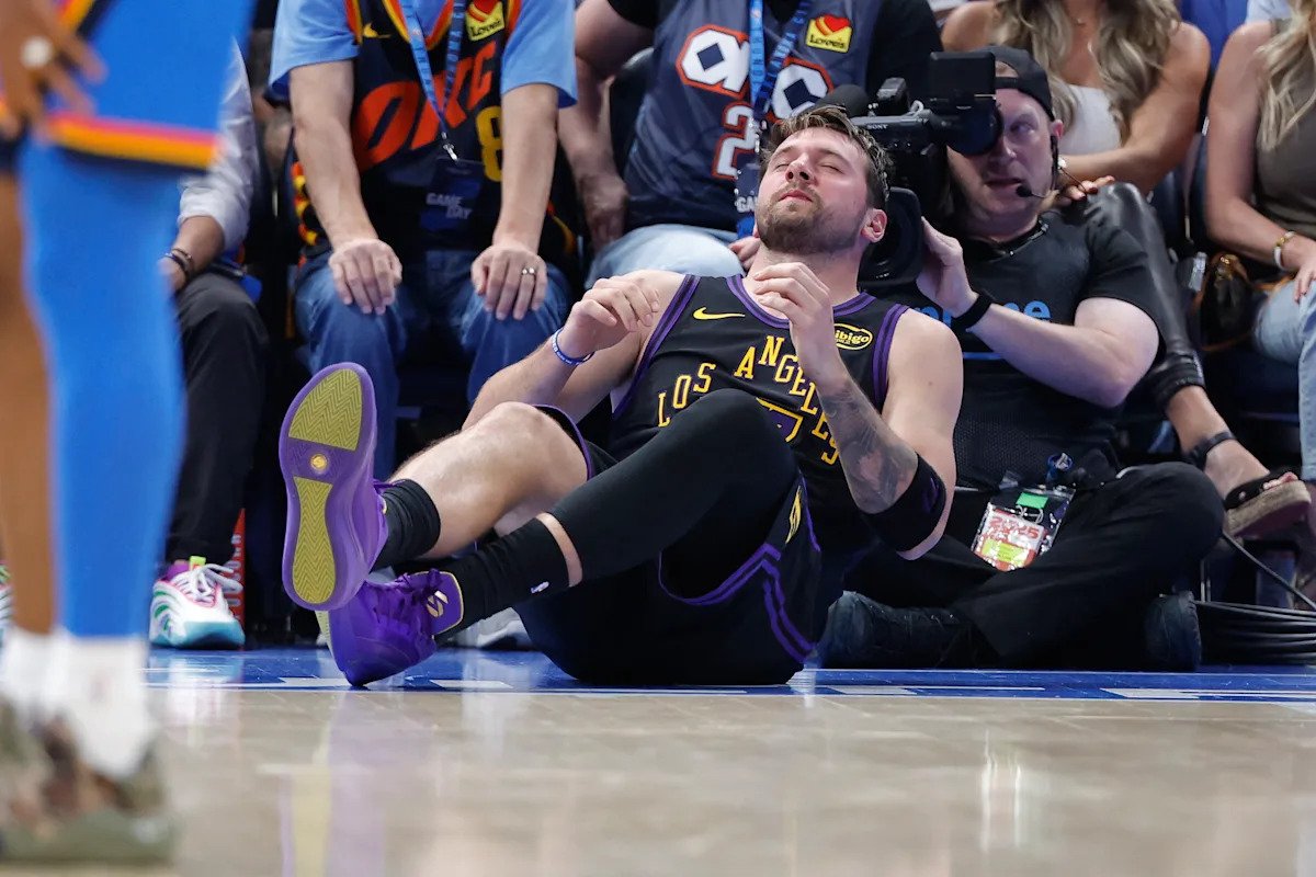 Los Lakers son derribados por los Thunder, perdiendo a Luka Dončić por una lesión en el tendón de la corva en un partido desastroso