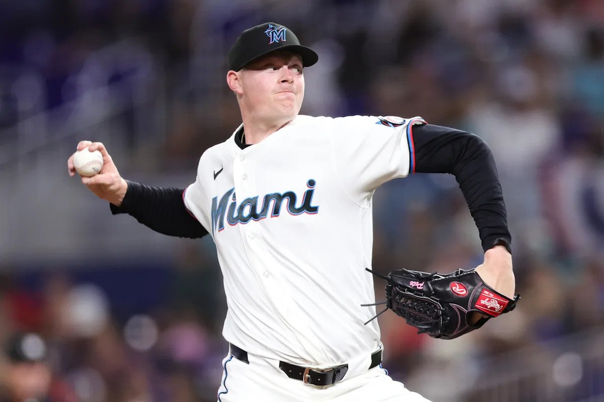 El relevista de los Marlins, Pete Fairbanks, inicia su carrera por tercera vez para poder acompañar a su esposa durante el nacimiento de su hijo.
