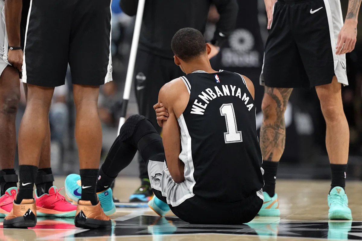 Victor Wembanyama de los Spurs es duda para el partido del miércoles contra los Trail Blazers debido a una contusión en la costilla izquierda