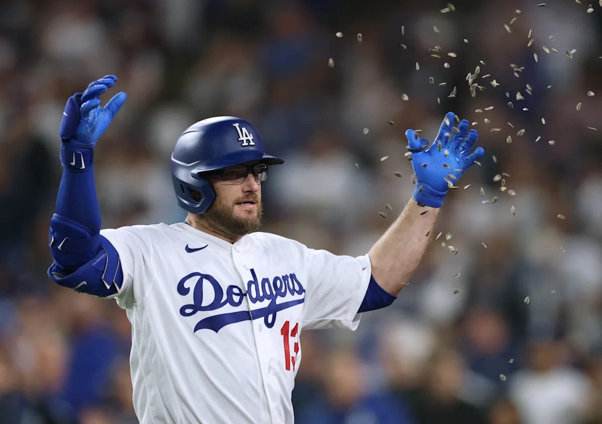 Max Muncy conecta tres jonrones para superar el primer salvamento desperdiciado de Edwin Díaz como Dodger