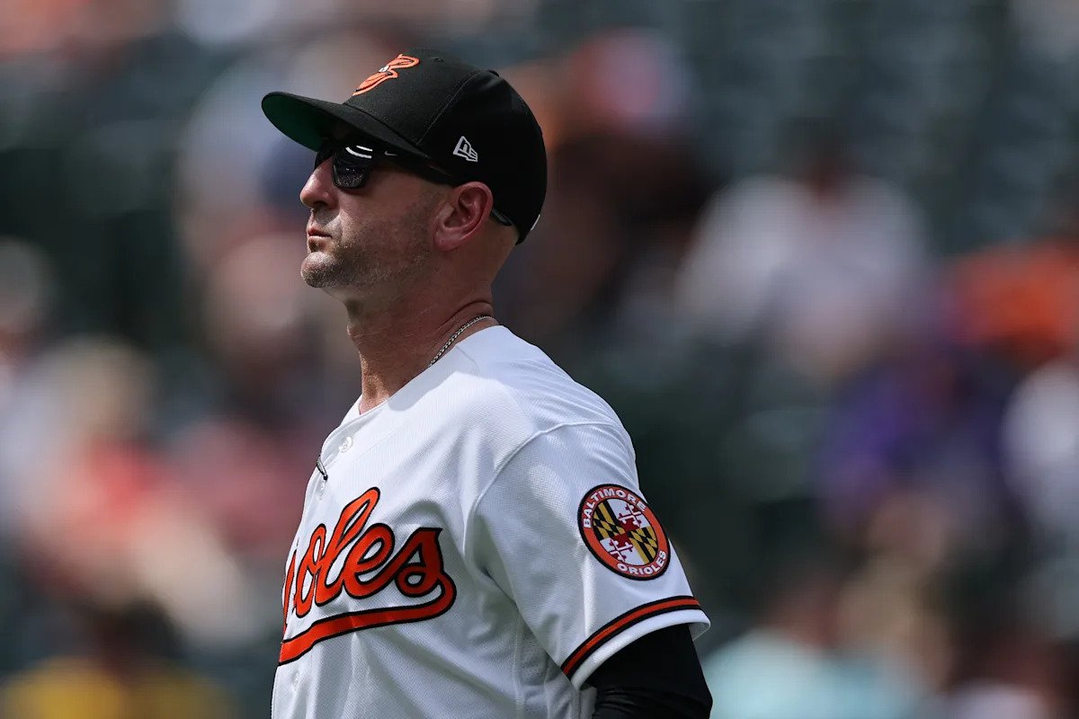 Craig Albernaz de los Orioles, que actualmente sigue una dieta de comida para bebés, será recibido a cambio en Cleveland con muebles y decoraciones para niños.