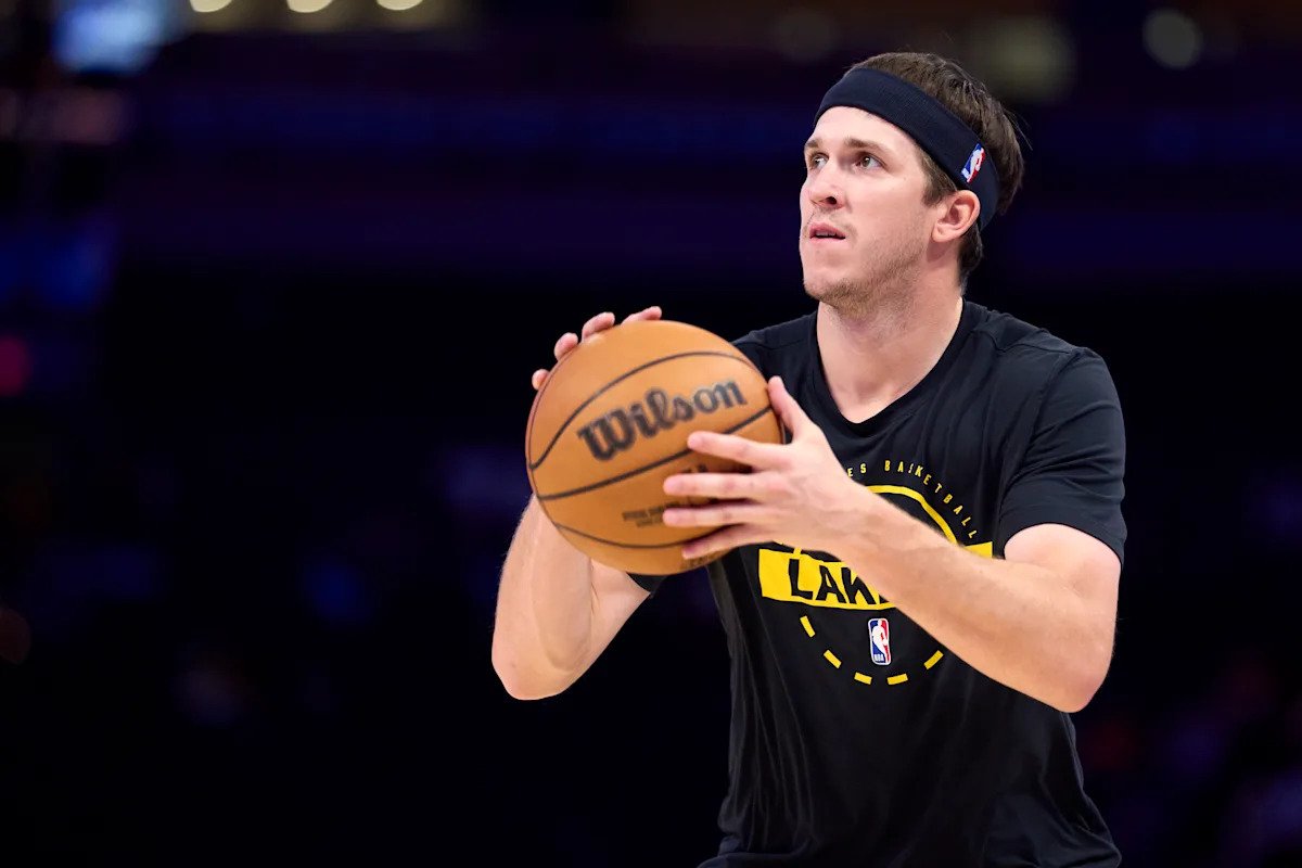Austin Reaves regresa para los Lakers en el Juego 5 contra los Rockets