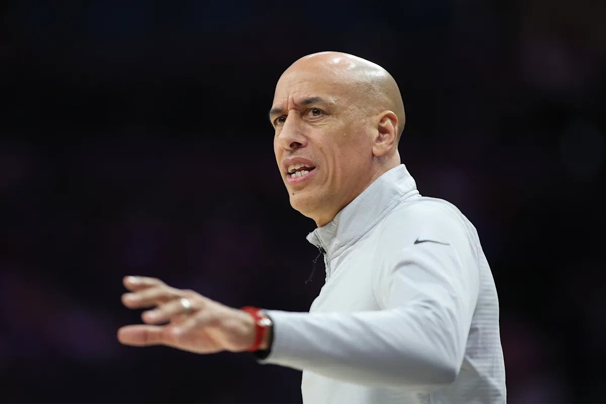 Según los informes, los Kings esperaban retener al HC Doug Christie a pesar de un récord de 22-59 esta temporada.