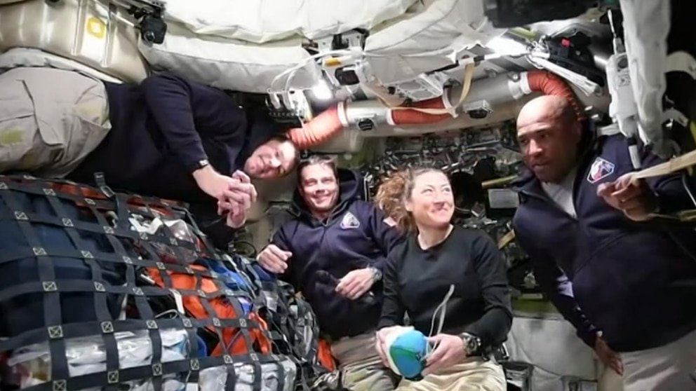 MIRAR: Cómo los astronautas mantienen sus mentes ocupadas en el espacio