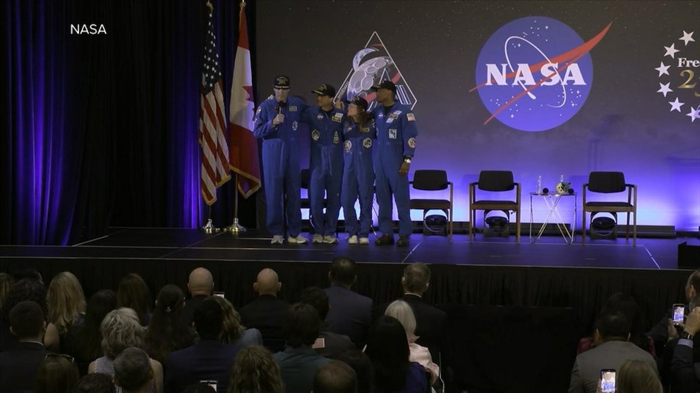 MIRAR: La tripulación de Artemis II regresa a Houston después del dramático desastre acuático en el Pacífico