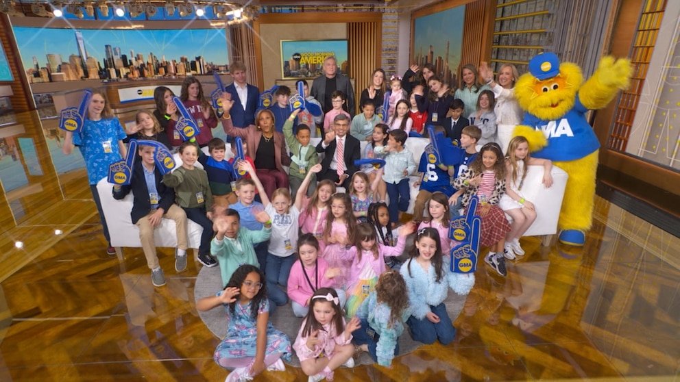 MIRAR: Los presentadores de ‘GMA’ son interrogados por niños