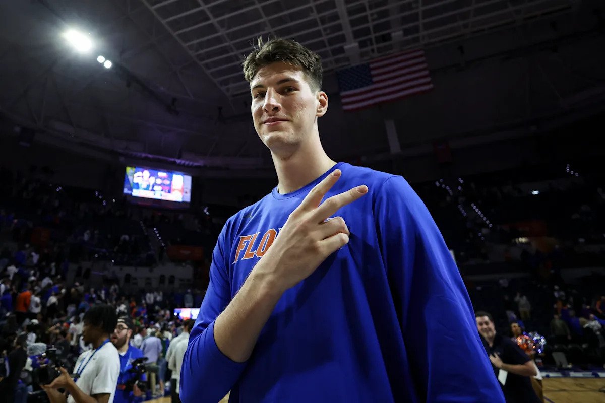 Olivier Rioux, el mejor jugador de baloncesto universitario de todos los tiempos, deja Florida para asistir a UC Irvine