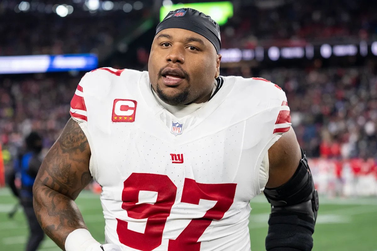 Se informa que el DT de los Gigantes, Dexter Lawrence, solicita un intercambio y no participa en las OTA