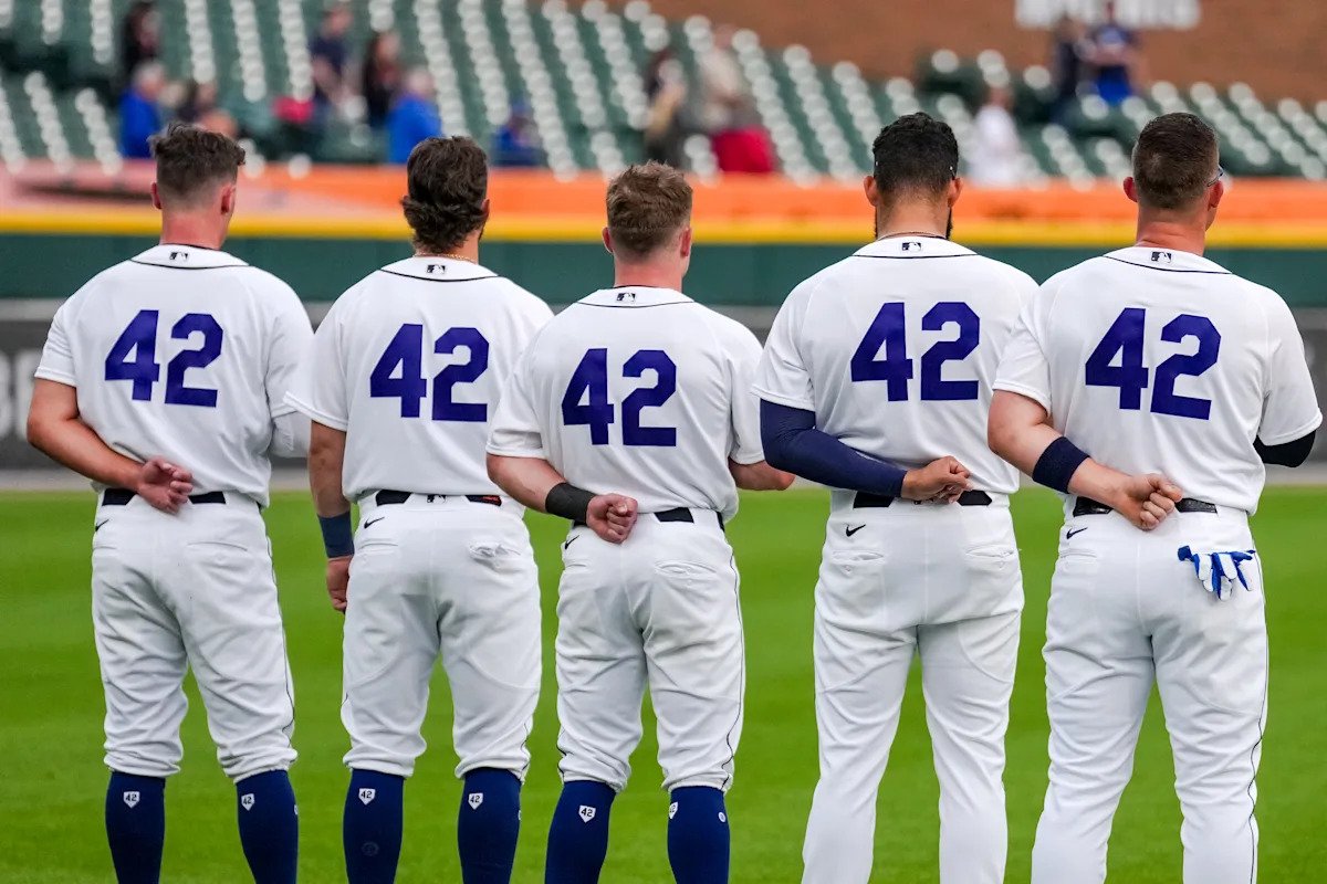 Día de Jackie Robinson 2026: MLB celebra la leyenda de los Dodgers con camisetas con el número universal 42