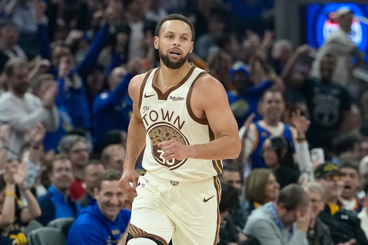 Stephen Curry espera regresar el domingo contra los Rockets