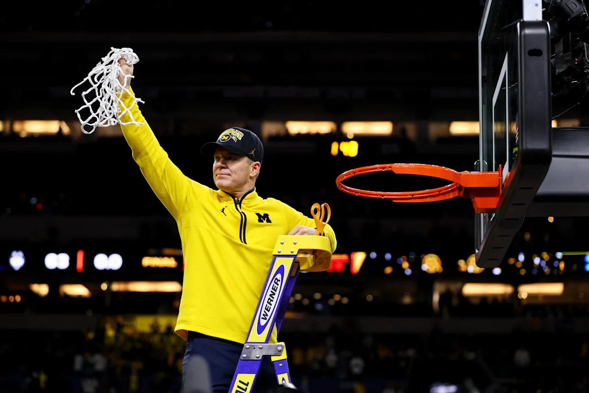 Dos años después de que Michigan hiciera un doloroso cambio de entrenador, Dusty May coronó un cambio increíble con un título.