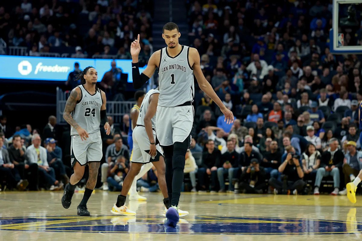 Victor Wembanyama refuerza su candidatura al MVP con un partido de 41 puntos y recibe grandes elogios de Steve Kerr: “Es brillante”