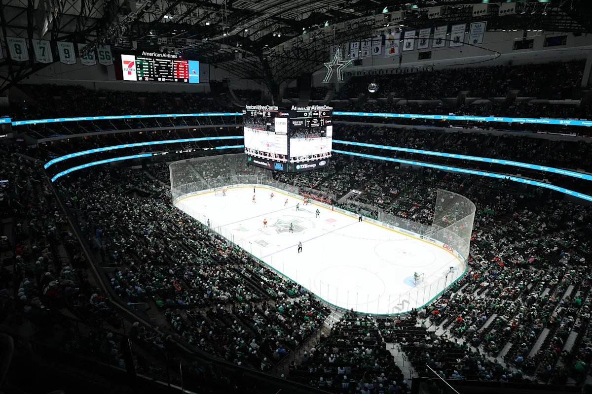 Los Dallas Stars prohíben la entrada al estadio a un aficionado tras investigar un vídeo de un supuesto saludo nazi