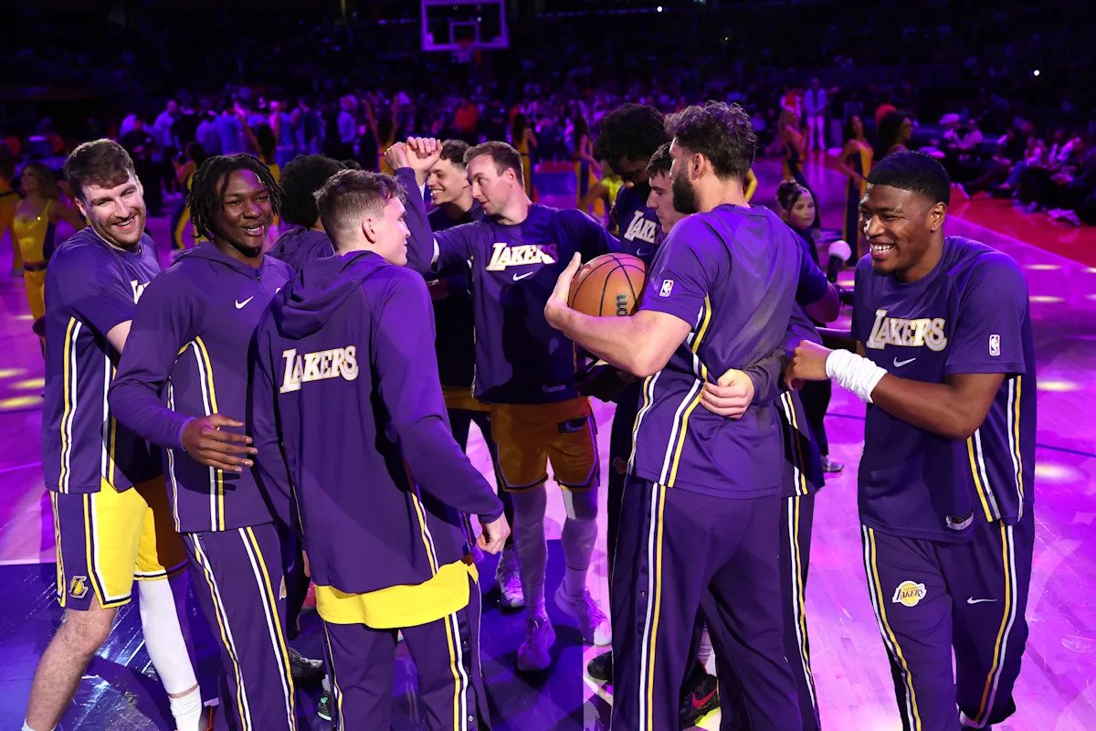 NBA Over/Under Tracker 2025-26: ¿Qué equipos tienen sus victorias generales esta temporada?