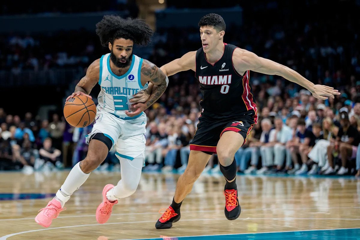 Play-in de la NBA: Coby White 3 y una bandeja tardía de LaMelo Ball catapultan a los Hornets más allá del Heat en un thriller de tiempo extra