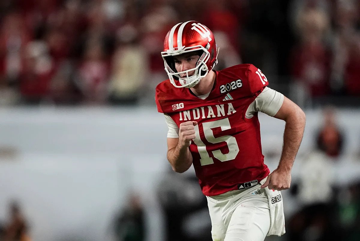 Tablas de valor comercial de selecciones del draft de la dinastía de novatos de 2026 de Justin Boone para abril