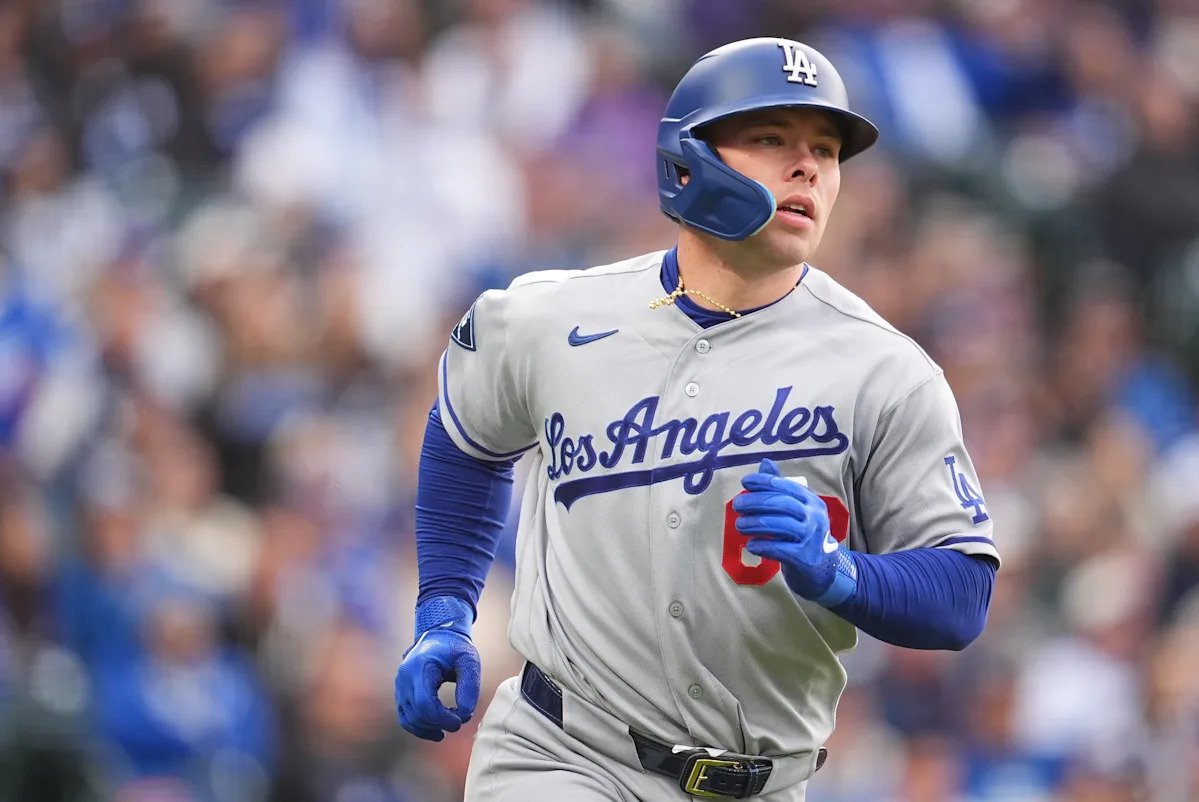 Nico Hoerner, de los Cachorros, dice que le gustaría reprender más a menudo al C. Dalton Rushing de los Dodgers por llamar a su compañero de equipo “gordo idiota”.