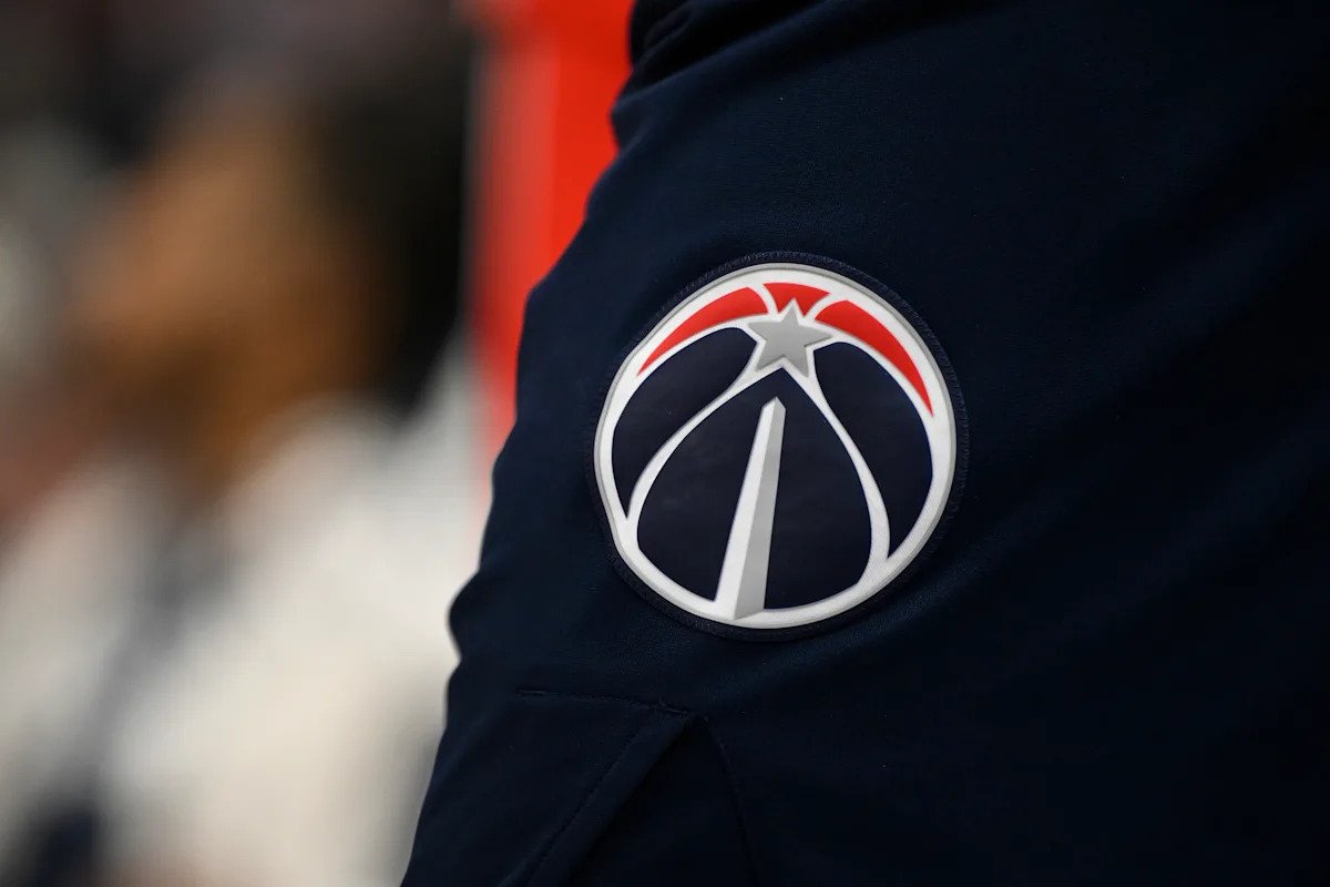 Los Wizards se disculpan después de que falla un chiste escrito del Día de los Inocentes en el que un “fanático” pensaba que había ganado $10,000