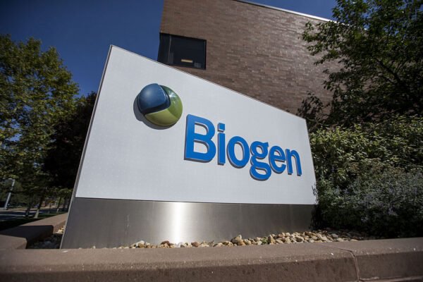 Por qué Biogen está pagando 5.600 millones de dólares para comprar Apellis Pharma