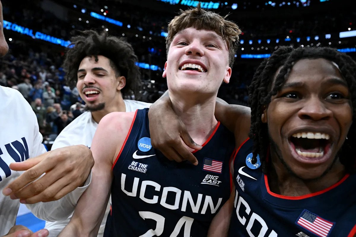 “Final Four” carece de Cenicienta o incluso de verdaderos desamparados, pero lo que tiene en cambio es aún mejor