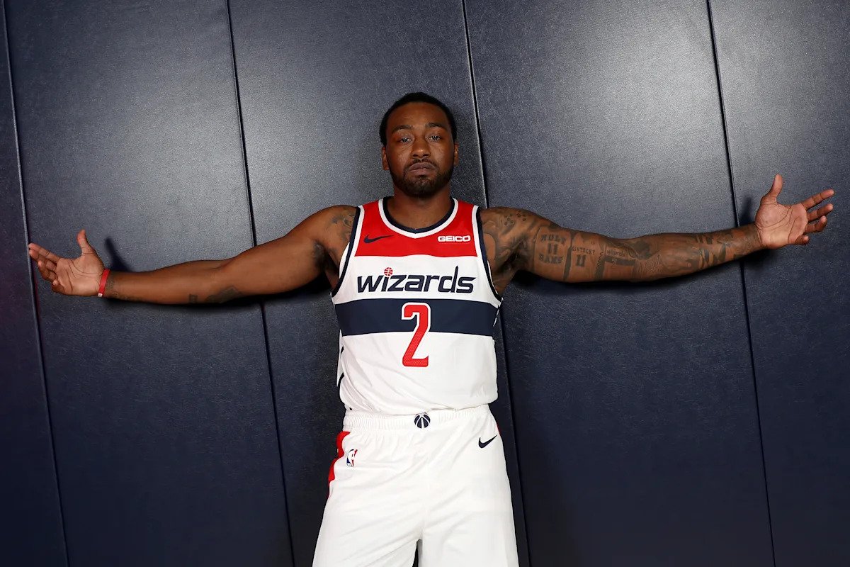 Según los informes, la ex estrella de los Wizards, John Wall, se unirá a la Universidad de Howard como presidente de operaciones de baloncesto