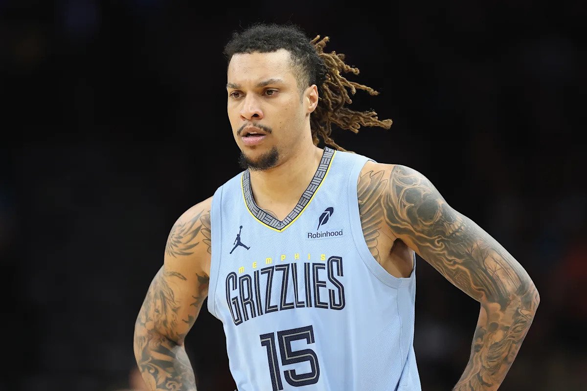 Grizzlies F Brandon Clarke fue arrestado en Arkansas bajo cargos de conducción imprudente y drogas controladas