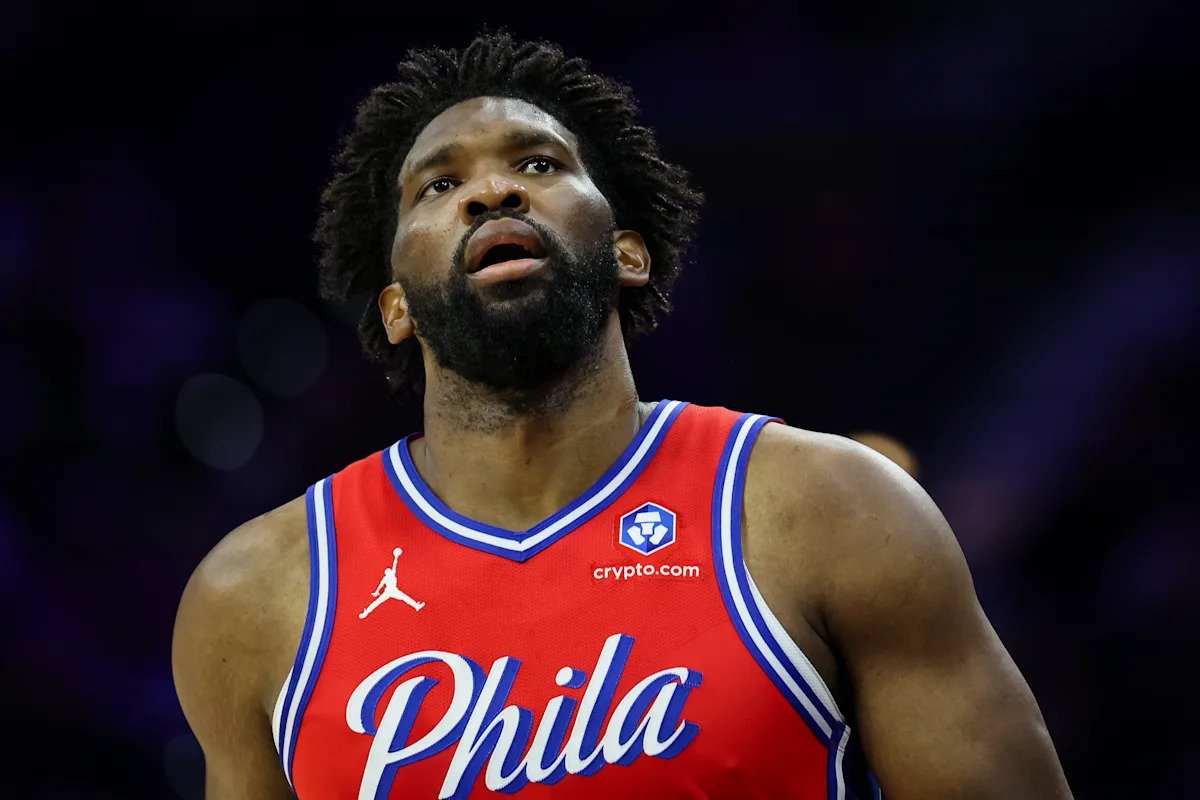 Joel Embiid y los 76ers no pueden tomar un respiro. ¿Está maldita la franquicia?